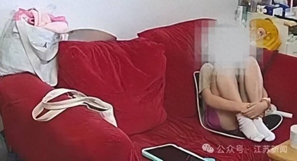 文商期货配资 “女儿游泳课后情绪大变”！上海一妈妈崩溃痛哭，视频拍下全程